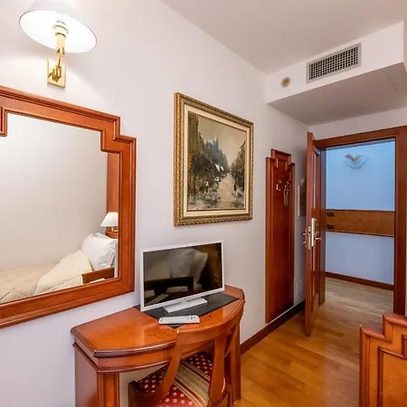 Fuori Citta Hotel 3*